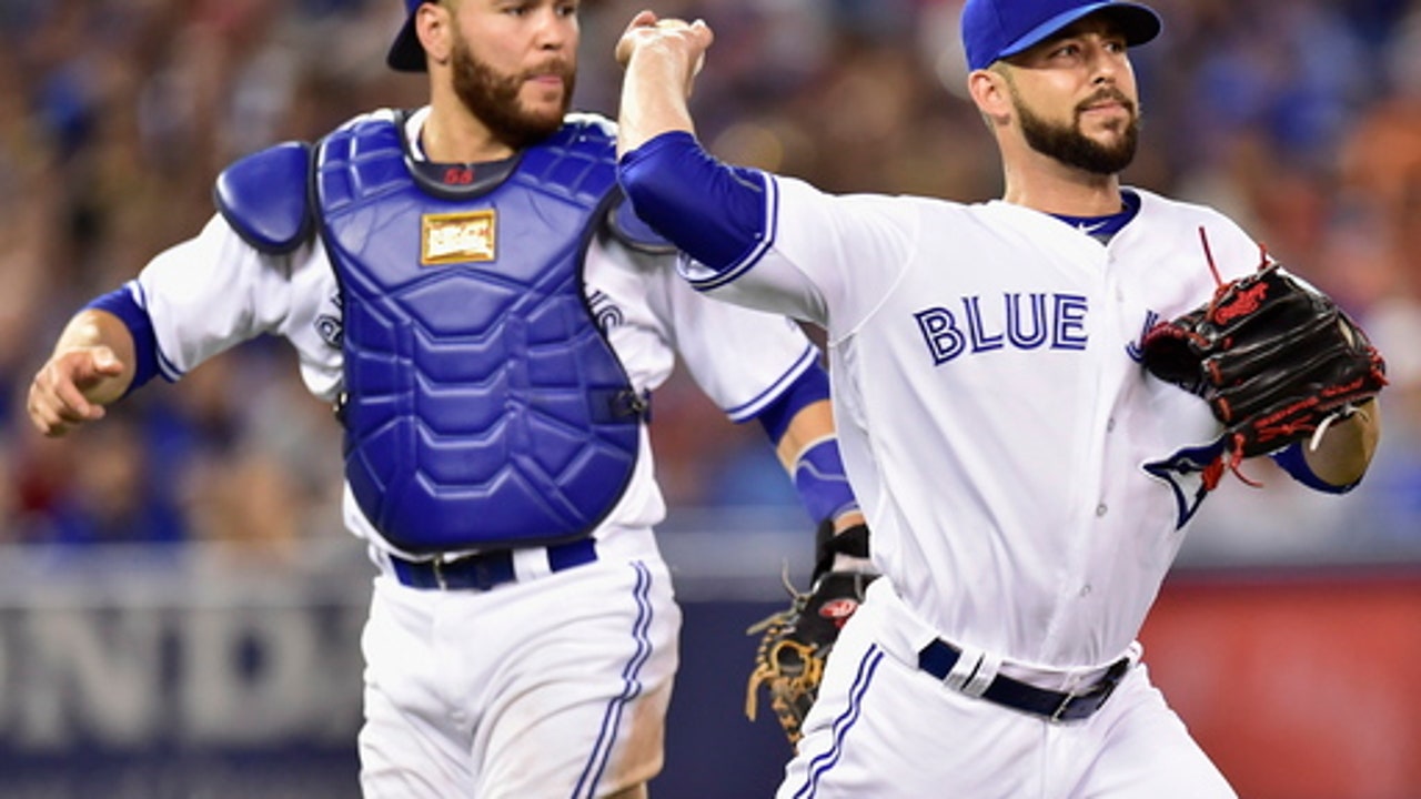 Martin, Donaldson lead Blue Jays past McCullers, Astros 7-4 (Jul 06, 2017)